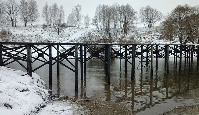 Свайные мосты: надежное решение для преодоления водных преград в Гулькевичах от 56629 руб